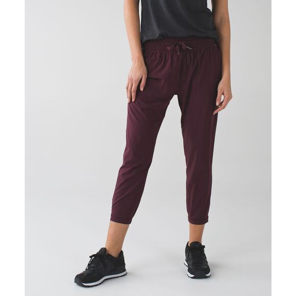 Lululemon Namaskar Crop jogger Size 4 Swift EUC - Picture 2 of 9